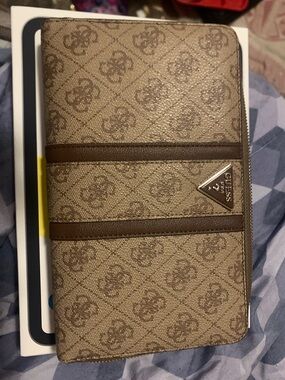 GUESS Noreen passport wallet case Zip Wallet with Gold Plaque